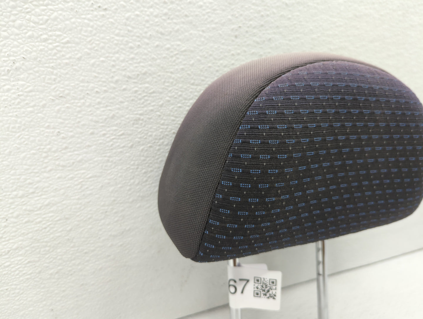 2006-2006 Chevrolet Aveo Headrest Head Rest Rear Center Seat Dark Grey - Oemusedautoparts1.com