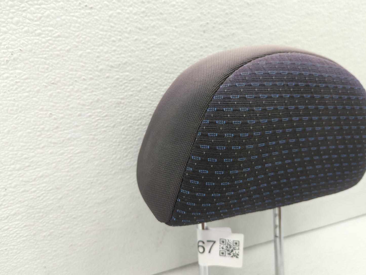 2006-2006 Chevrolet Aveo Headrest Head Rest Rear Center Seat Dark Grey - Oemusedautoparts1.com