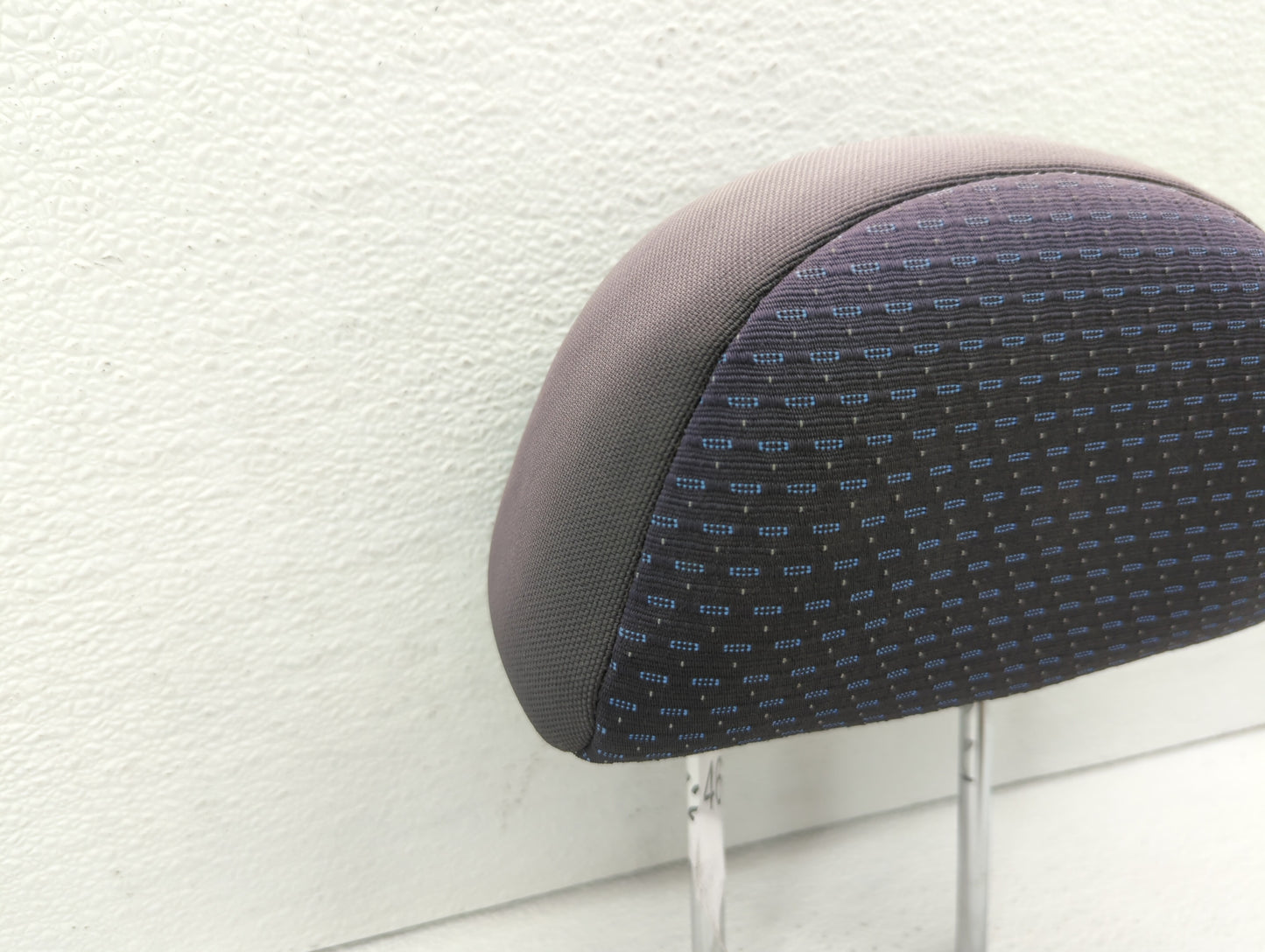 2006-2006 Chevrolet Aveo Headrest Head Rest Front Driver Passenger Seat - Oemusedautoparts1.com