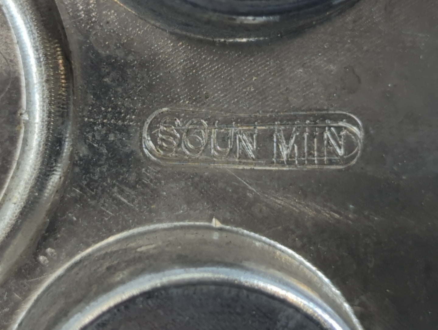2006 Chevrolet Aveo Wheel Cover Caphub - Oemusedautoparts1.com