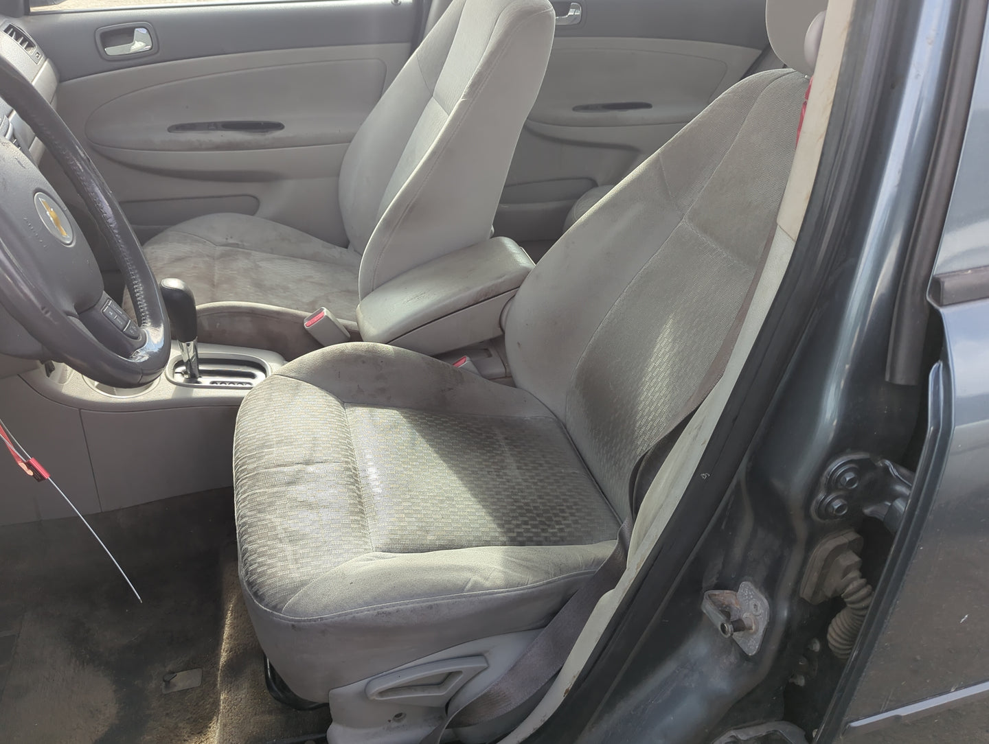 2006-2010 Chevrolet Cobalt Driver Front Seat Oem 1225214 - Oemusedautoparts1.com