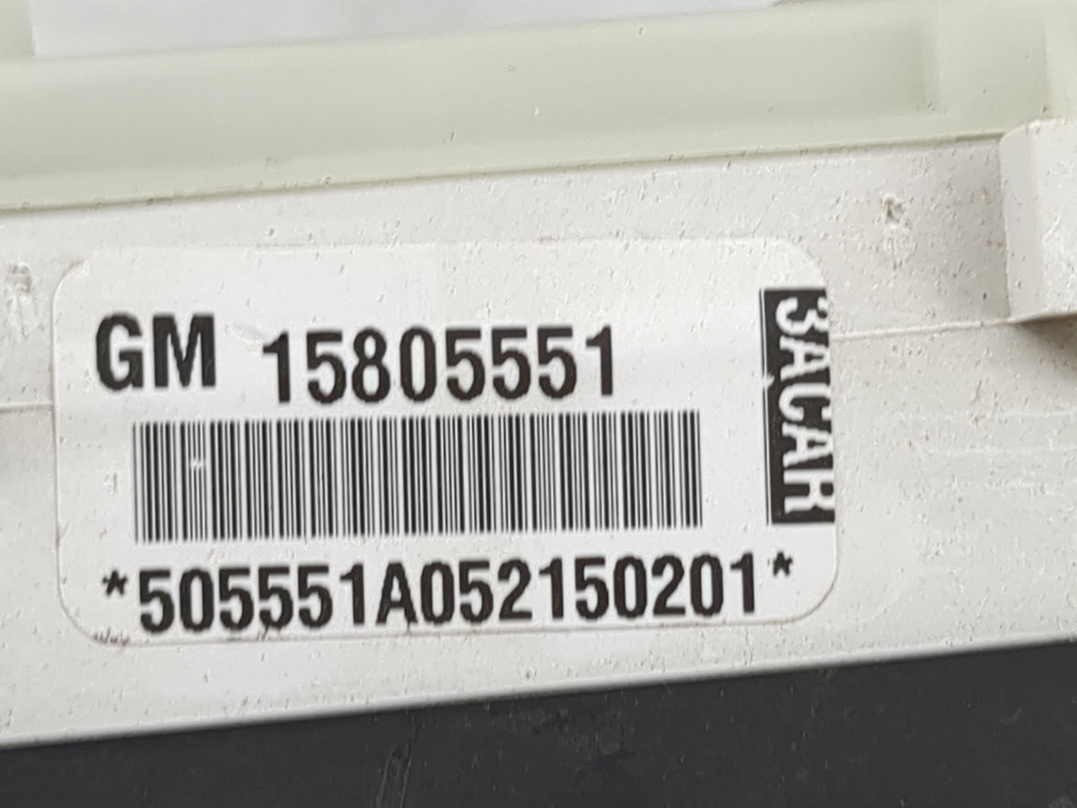 2005-2006 Chevrolet Cobalt Instrument Cluster Speedometer Gauges P/N:15805551 Miles:208K Fits Fits 2005 2006 OEM Used Auto P