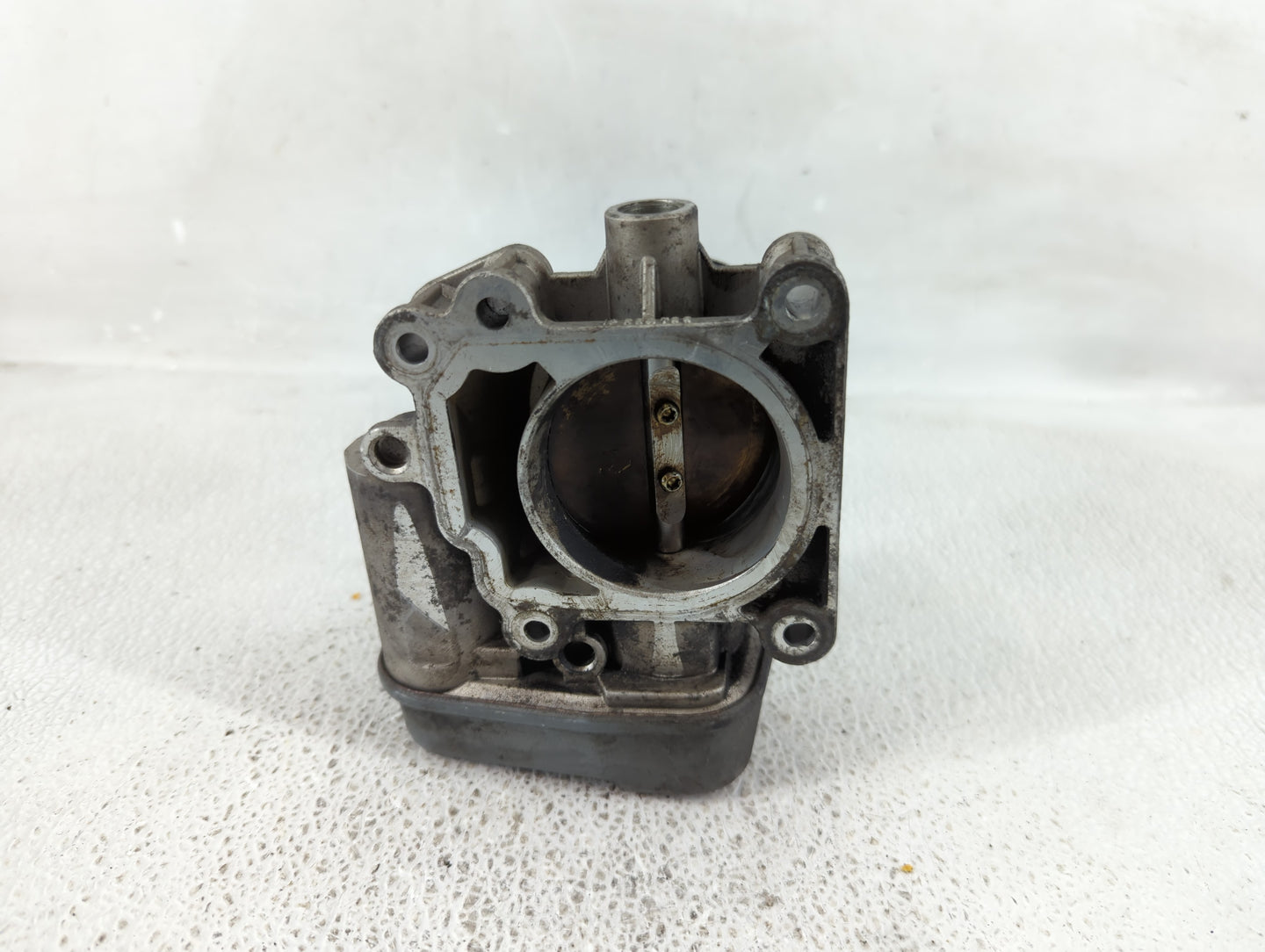 2005-2006 Chevrolet Cobalt Throttle Body P/N:12 568 796 Fits Fits 2002 2003 2004 2005 2006 2007 OEM Used Auto Parts - Oemuse