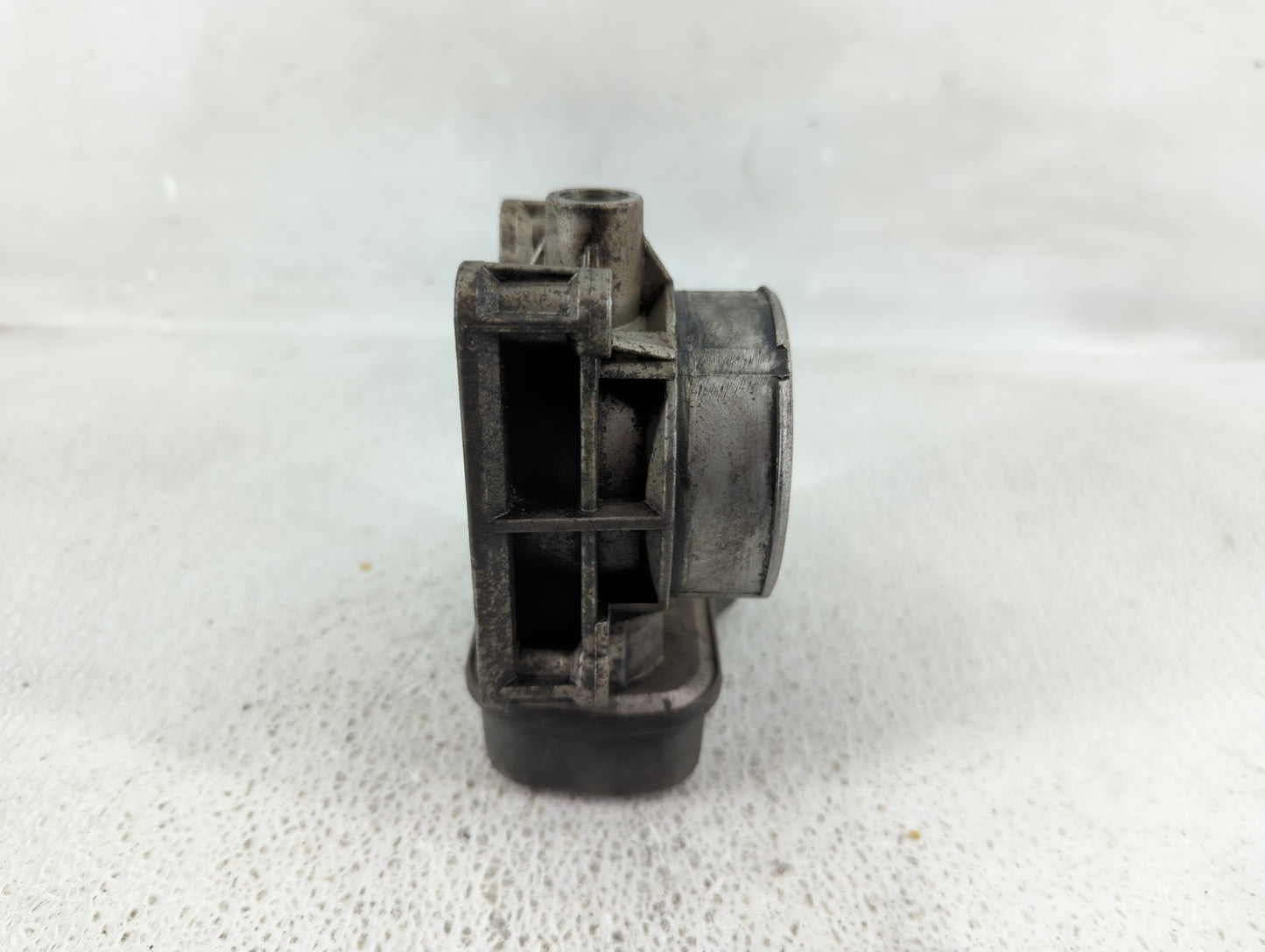 2005-2006 Chevrolet Cobalt Throttle Body P/N:12 568 796 Fits Fits 2002 2003 2004 2005 2006 2007 OEM Used Auto Parts - Oemuse