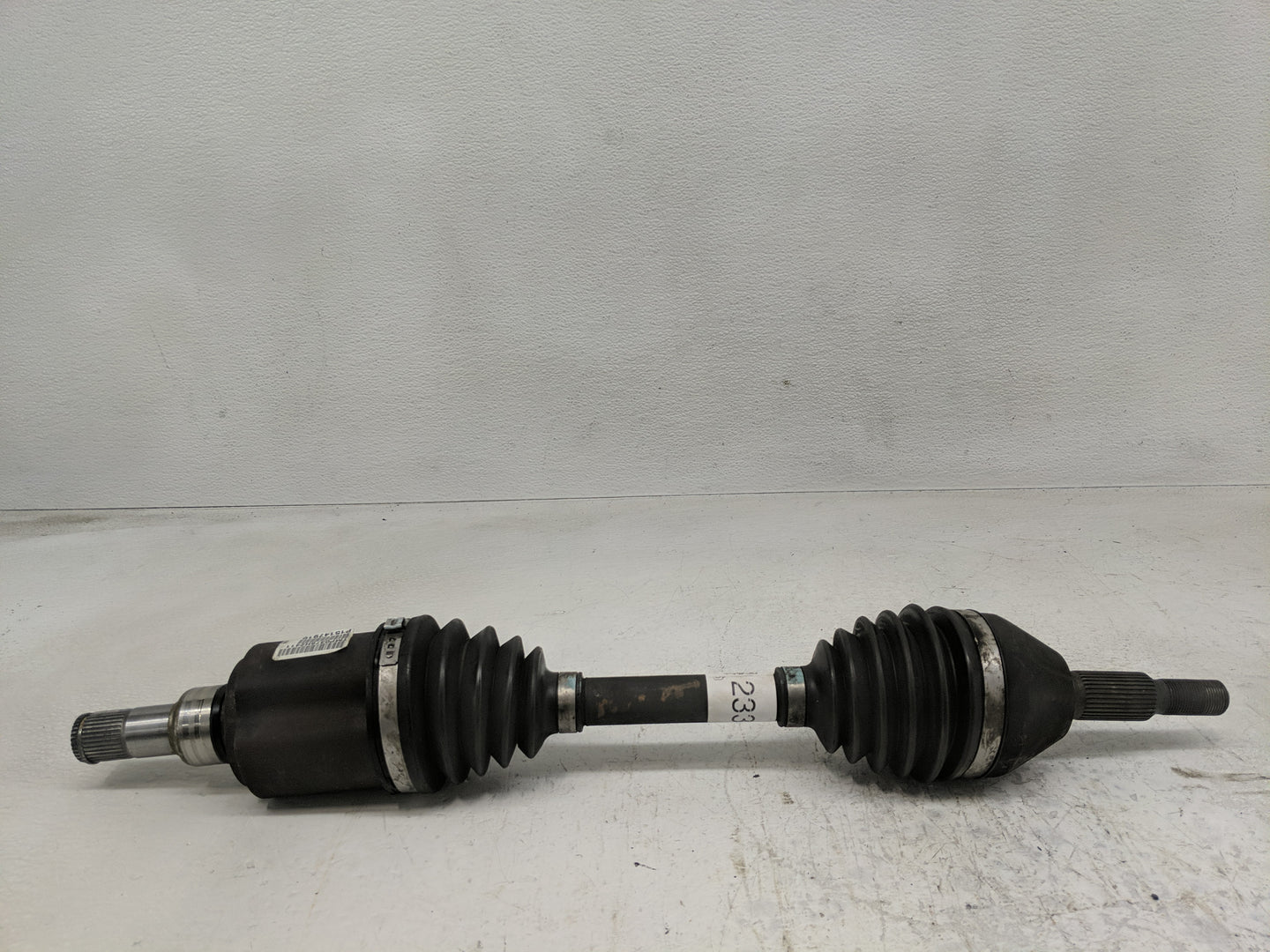 2005-2010 Chevrolet Cobalt Axle Shaft Front Driver Cv C/v - Oemusedautoparts1.com