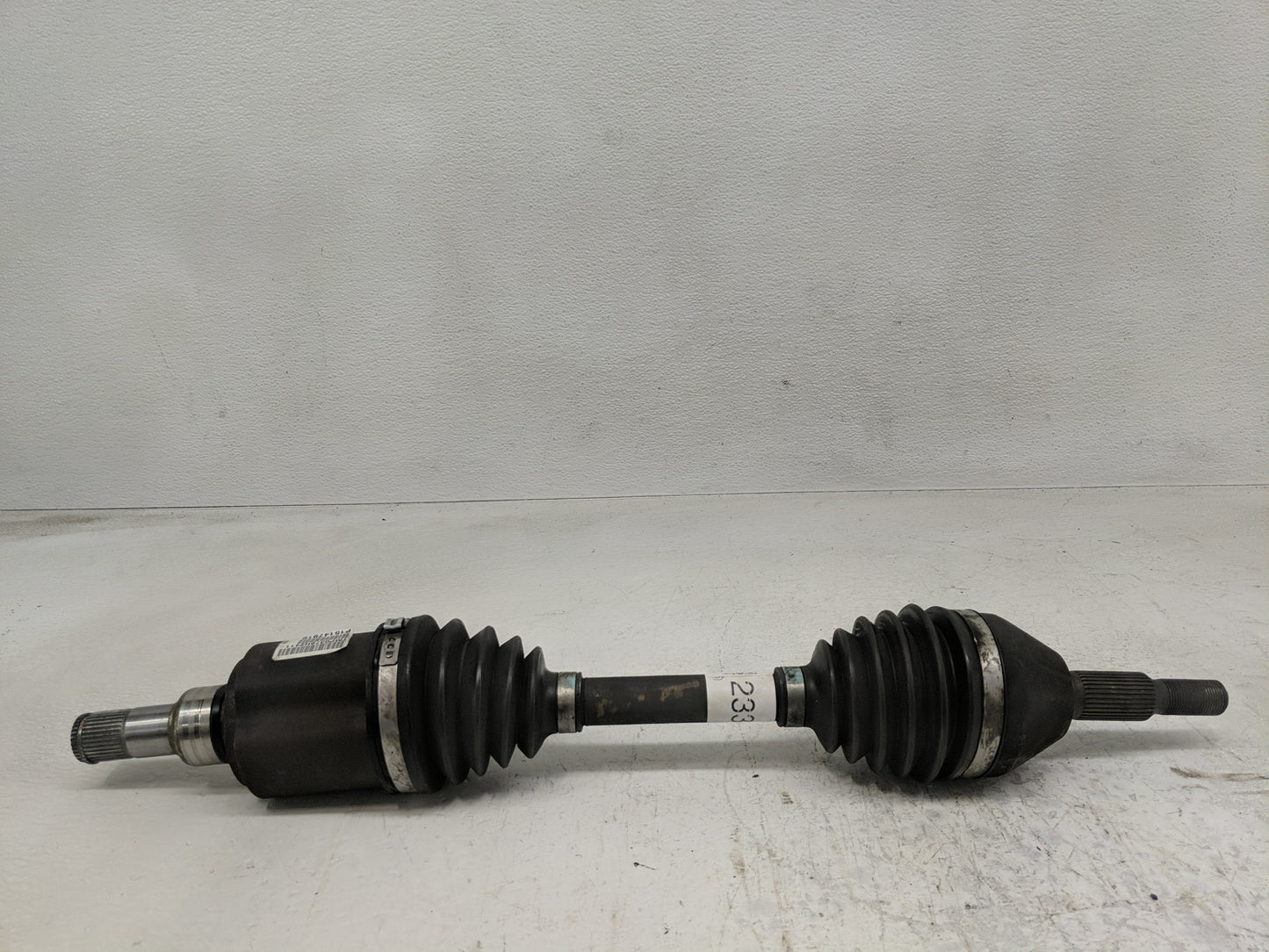 2005-2010 Chevrolet Cobalt Axle Shaft Front Driver Cv C/v - Oemusedautoparts1.com