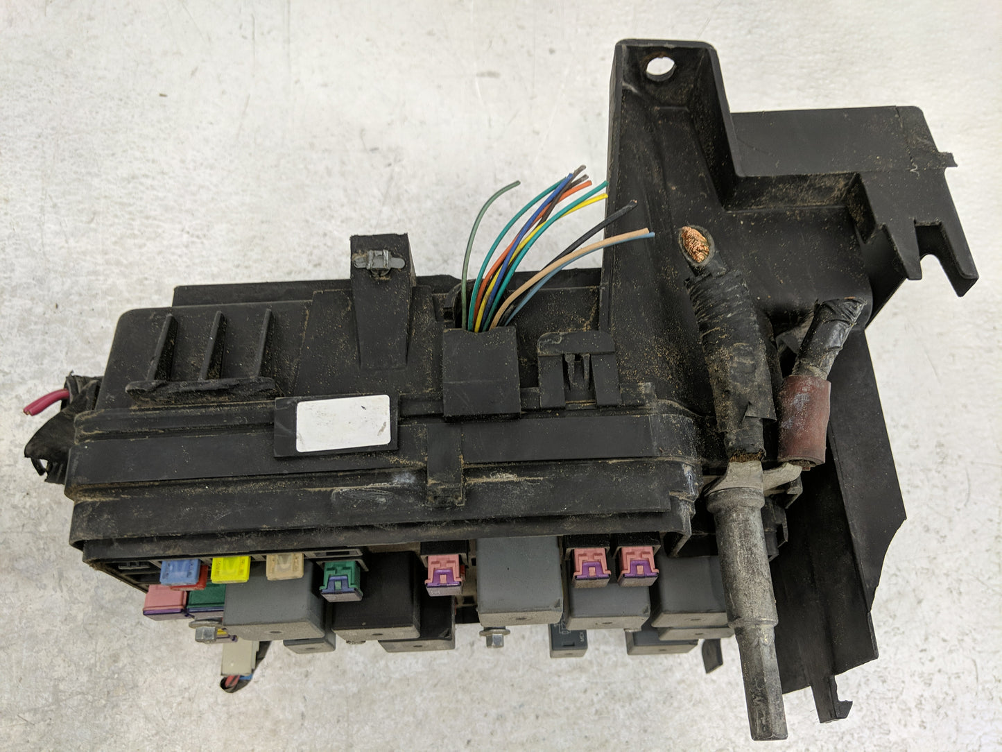 2006 Chevrolet Cobalt Fusebox Fuse Box Panel Relay Module Fits OEM Used Auto Parts - Oemusedautoparts1.com