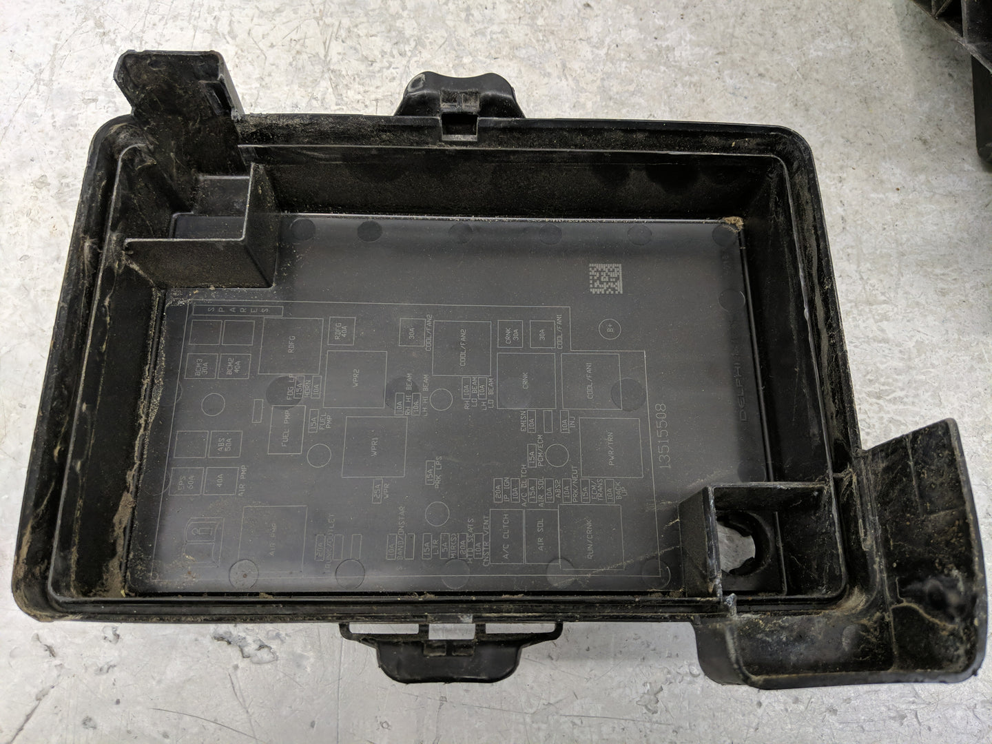 2006 Chevrolet Cobalt Fusebox Fuse Box Panel Relay Module Fits OEM Used Auto Parts - Oemusedautoparts1.com