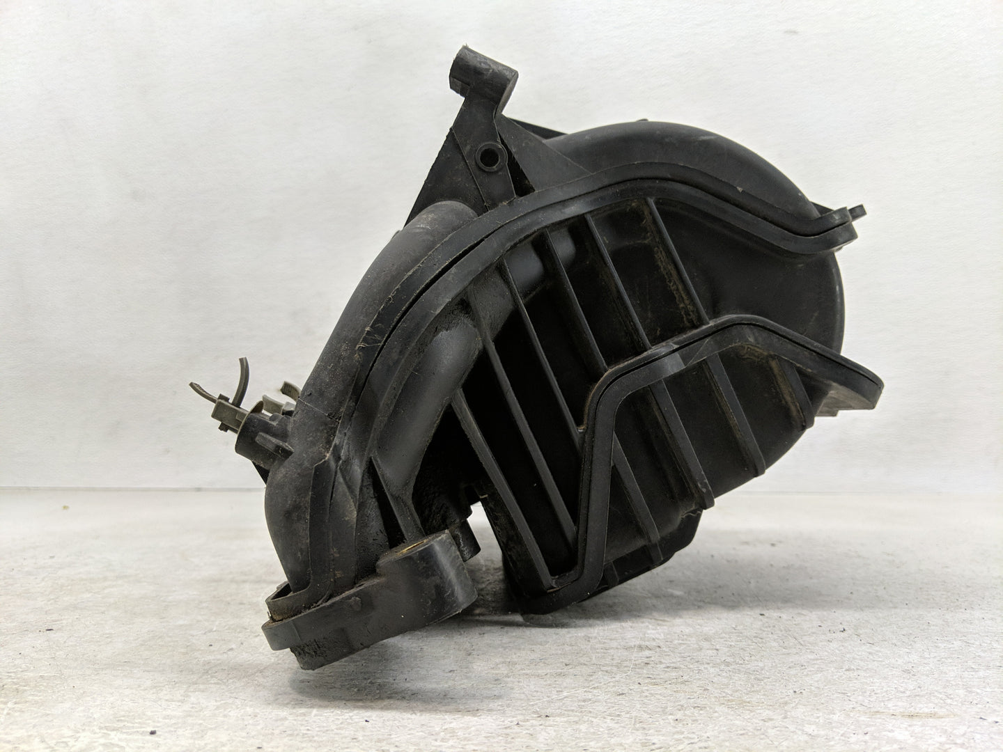 2006 Chevrolet Cobalt Air Intake Manifold P/N:TL85313E1620 Fits OEM Used Auto Parts - Oemusedautoparts1.com