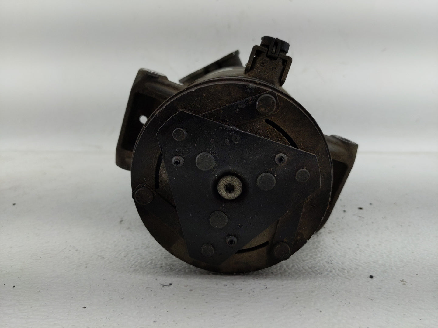 2005-2006 Chevrolet Cobalt Air Conditioning A/c Ac Compressor Oem - Oemusedautoparts1.com