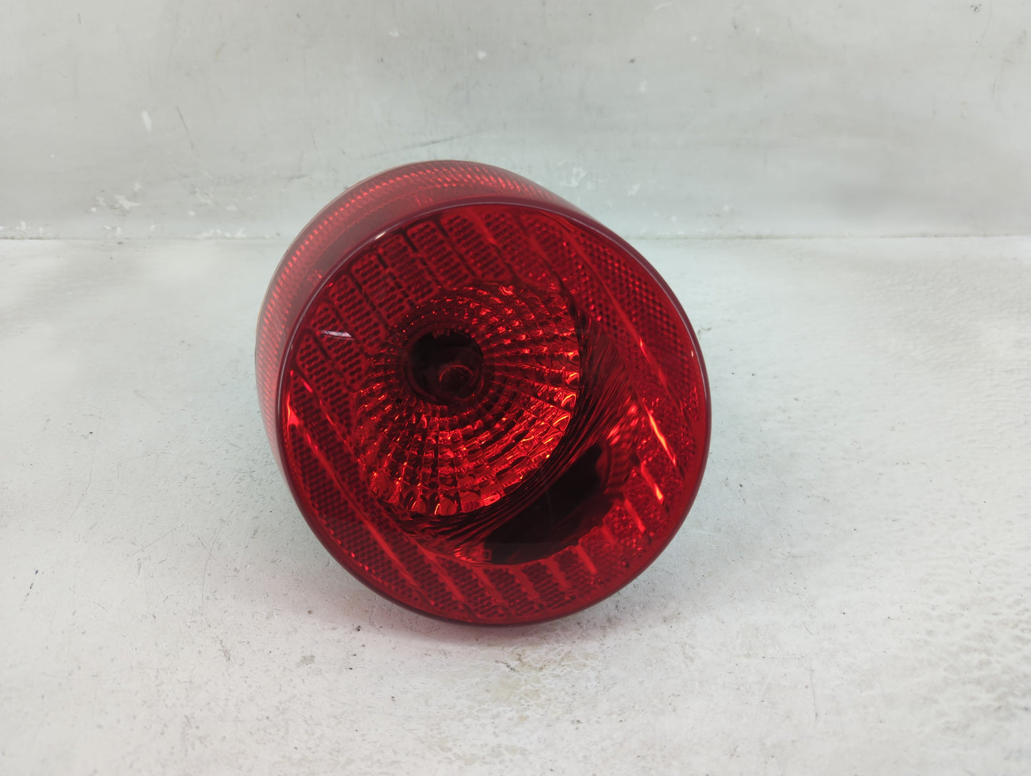 2005-2010 Chevrolet Cobalt Tail Light Assembly Passenger Right OEM P/N:16532532 Fits Fits 2005 2006 2007 2008 2009 2010 OEM 