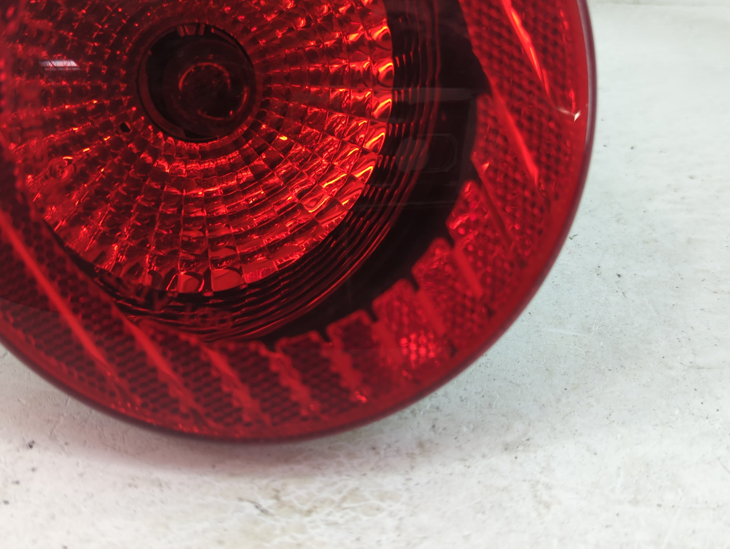 2005-2010 Chevrolet Cobalt Tail Light Assembly Passenger Right OEM P/N:16532532 Fits Fits 2005 2006 2007 2008 2009 2010 OEM 