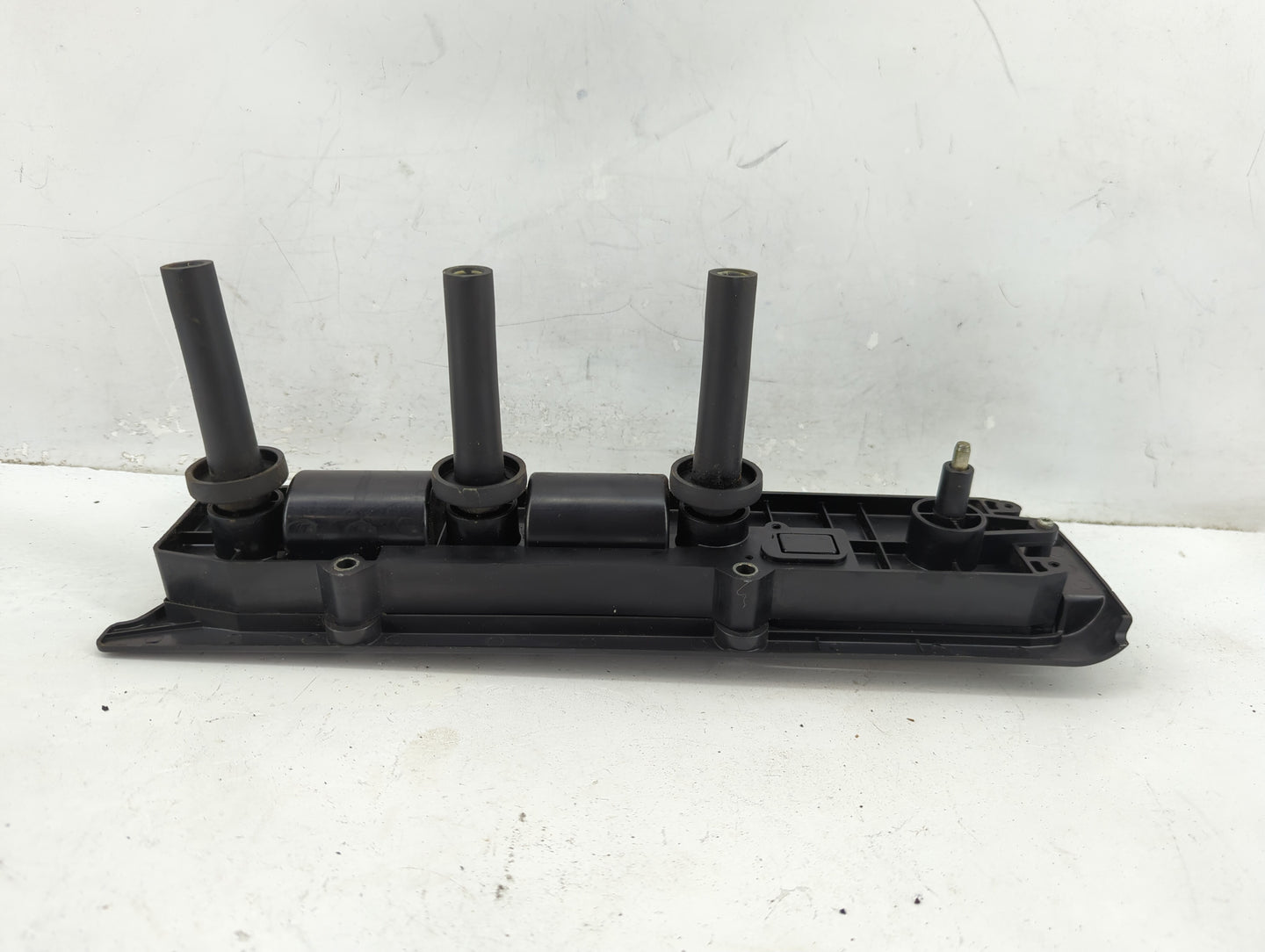 2005-2006 Chevrolet Cobalt Ignition Coil Igniter Pack - Oemusedautoparts1.com