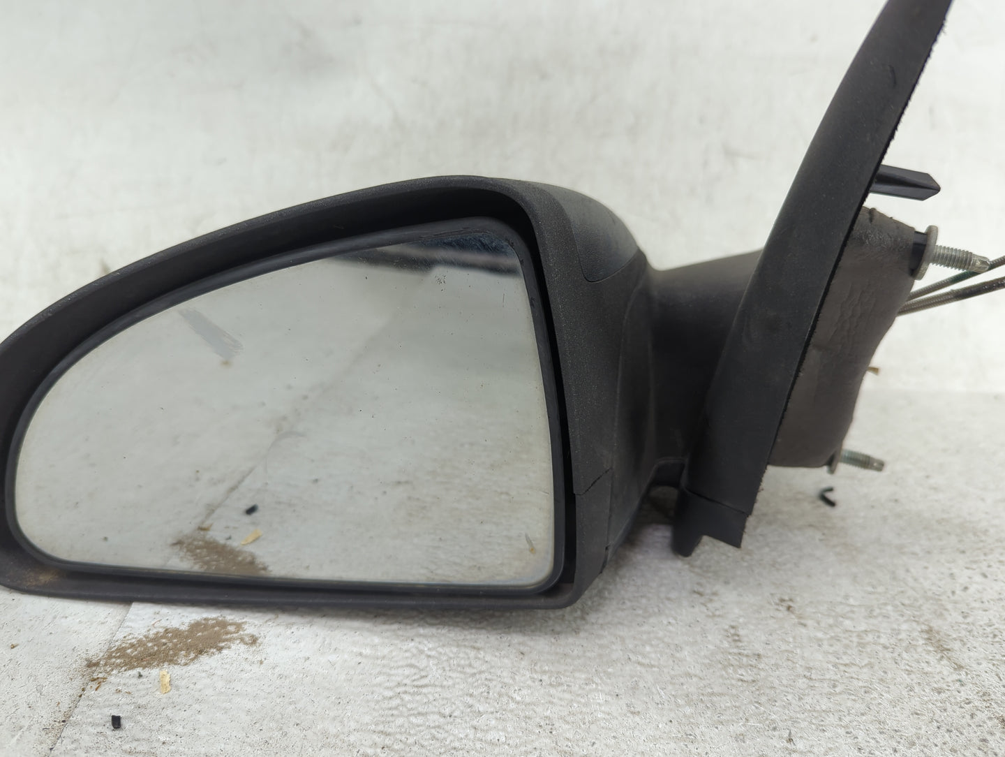 2006 Chevrolet Cobalt Driver Side View Mirror - Left Door Mirror OEM Used - Oemusedautoparts1.com
