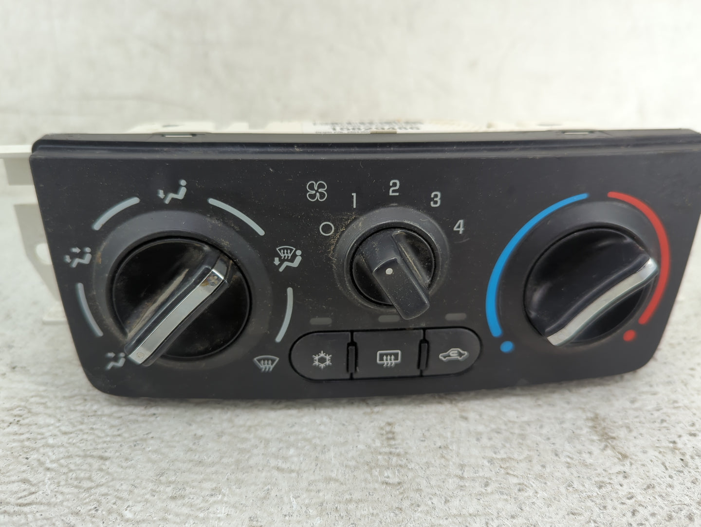 2005-2010 Chevrolet Cobalt Climate Control Module Temperature AC/Heater Replacement P/N:15829486 Fits OEM Used Auto Parts - 