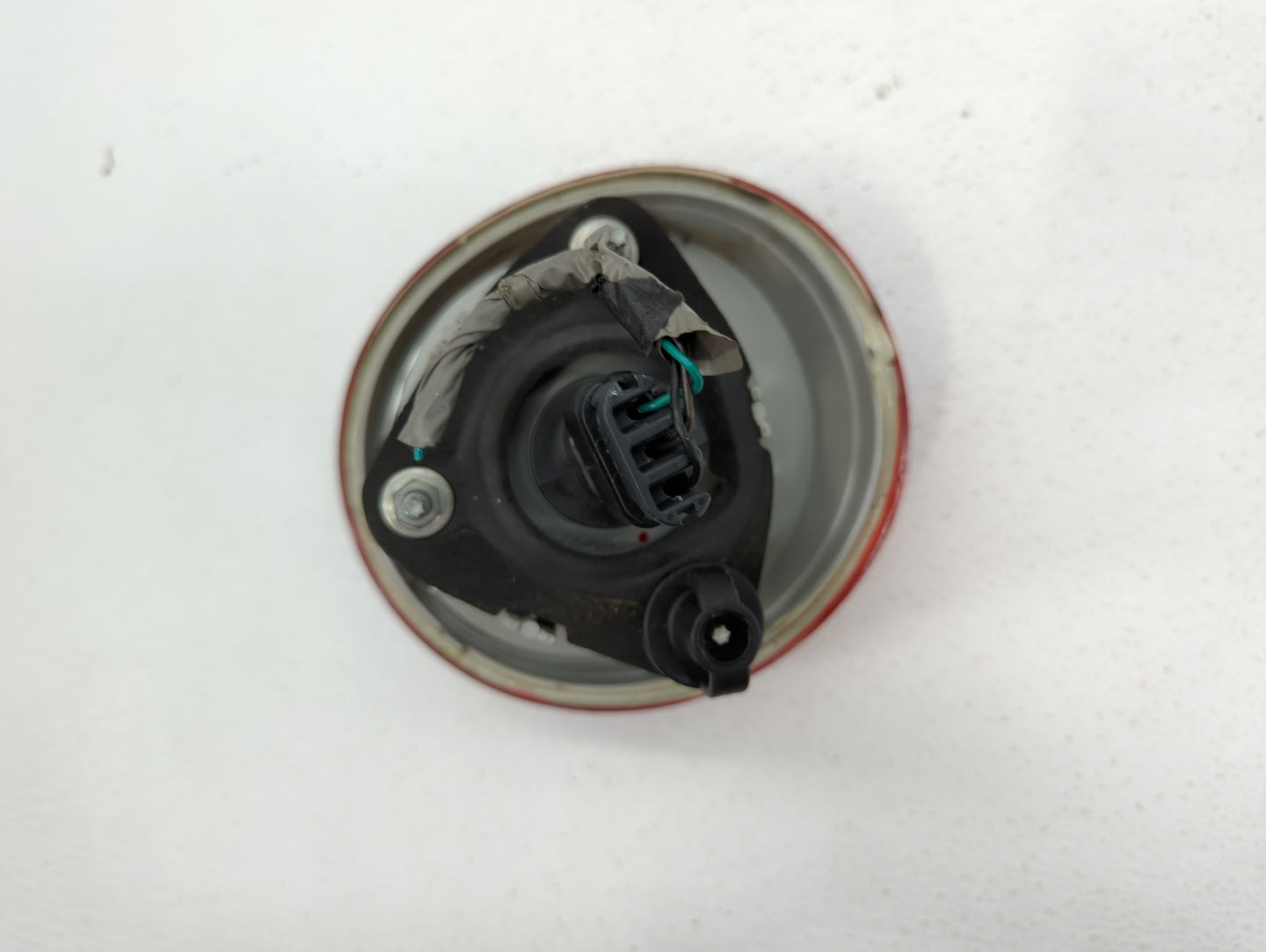 2005-2010 Chevrolet Cobalt Tail Light Assembly Passenger Right OEM P/N:16532532 15797856 Fits Fits 2005 2006 2007 2008 2009 