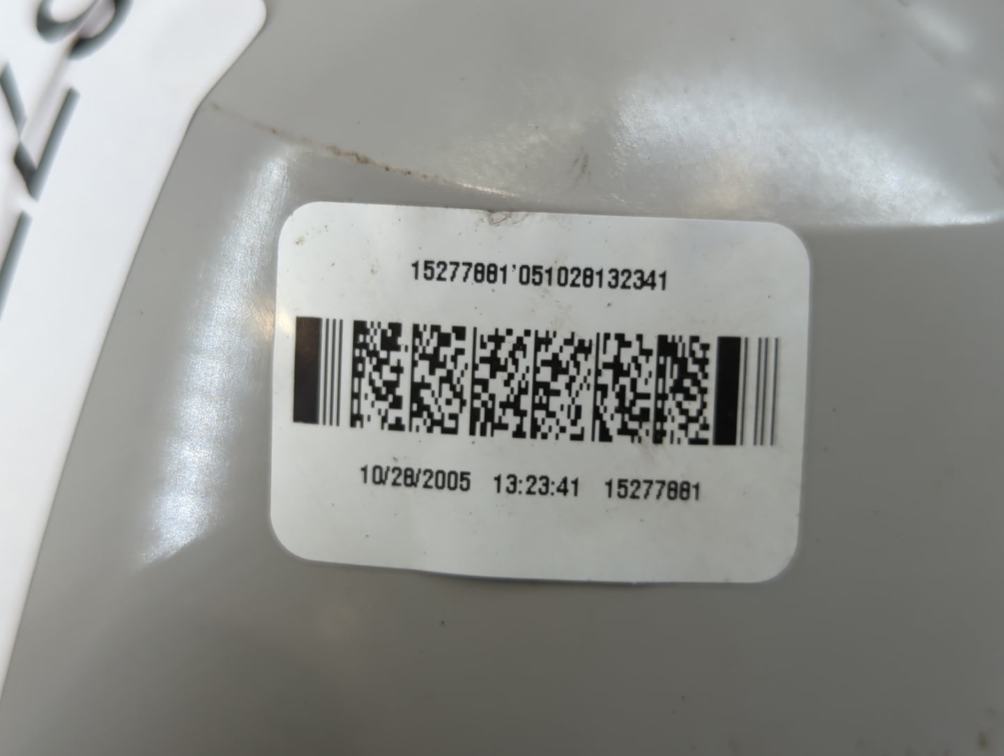 2005-2010 Chevrolet Cobalt Tail Light Assembly Passenger Right OEM P/N:15277881 Fits Fits 2005 2006 2007 2008 2009 2010 OEM 