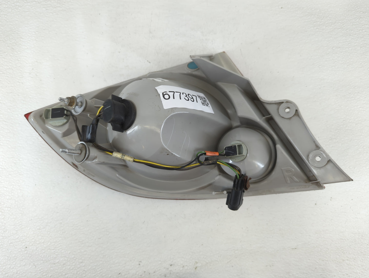 2005-2010 Chevrolet Cobalt Tail Light Assembly Passenger Right OEM P/N:15277881 Fits Fits 2005 2006 2007 2008 2009 2010 OEM 