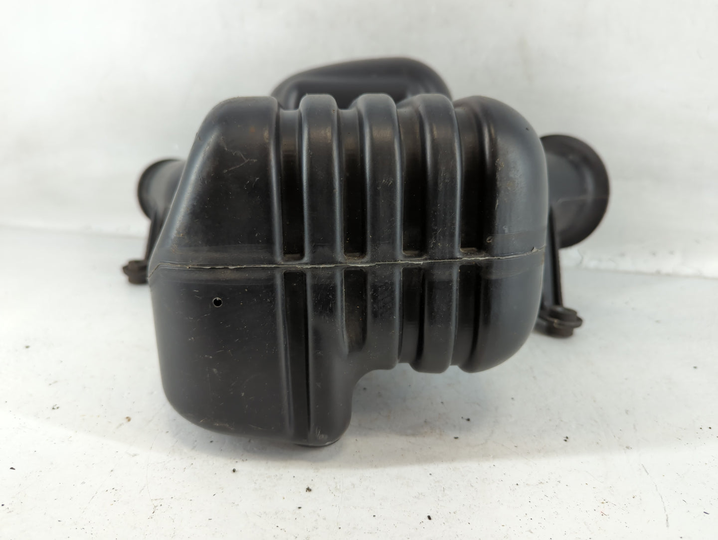2005-2008 Chevrolet Cobalt Air Cleaner Intake-duct Hose Tube - Oemusedautoparts1.com
