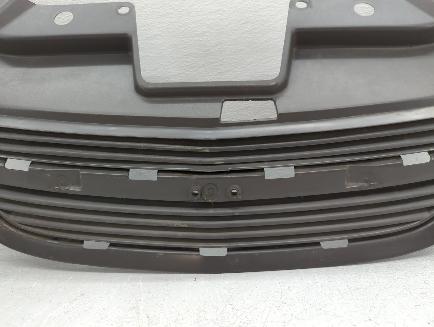 2005-2010 Chevrolet Cobalt Front Grille Bumper Not Included - Oemusedautoparts1.com