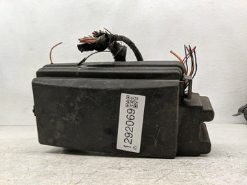 2004-2006 Chevrolet Colorado Fusebox Fuse Box Panel Relay Module P/N:15222953 Fits Fits 2004 2005 2006 OEM Used Auto Parts -