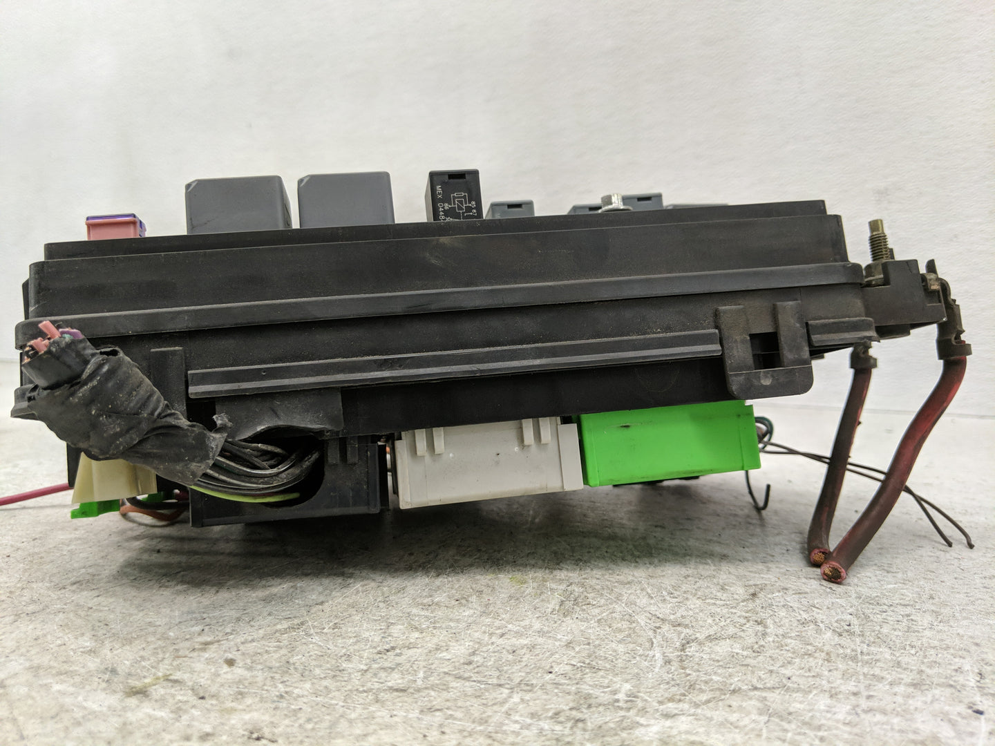 2004-2006 Chevrolet Colorado Fusebox Fuse Box Panel Relay Module P/N:15222953 Fits Fits 2004 2005 2006 OEM Used Auto Parts -