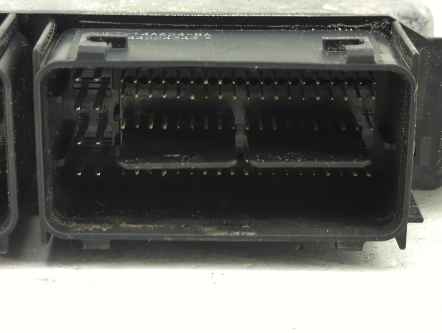 2004-2006 Chevrolet Colorado PCM Engine Control Computer ECU ECM PCU OEM P/N:FJ5A-12A650-DC Fits Fits 2004 2005 2006 OEM Use
