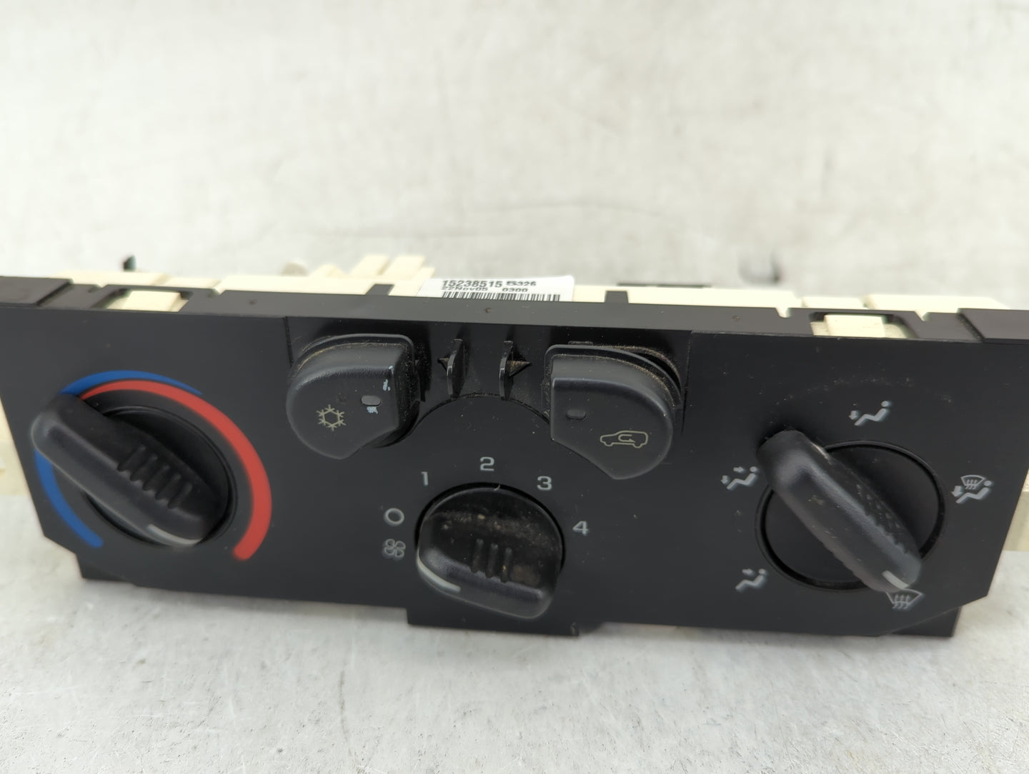 2004-2012 Chevrolet Colorado Climate Control Module Temperature AC/Heater Replacement P/N:15238515 Fits OEM Used Auto Parts 