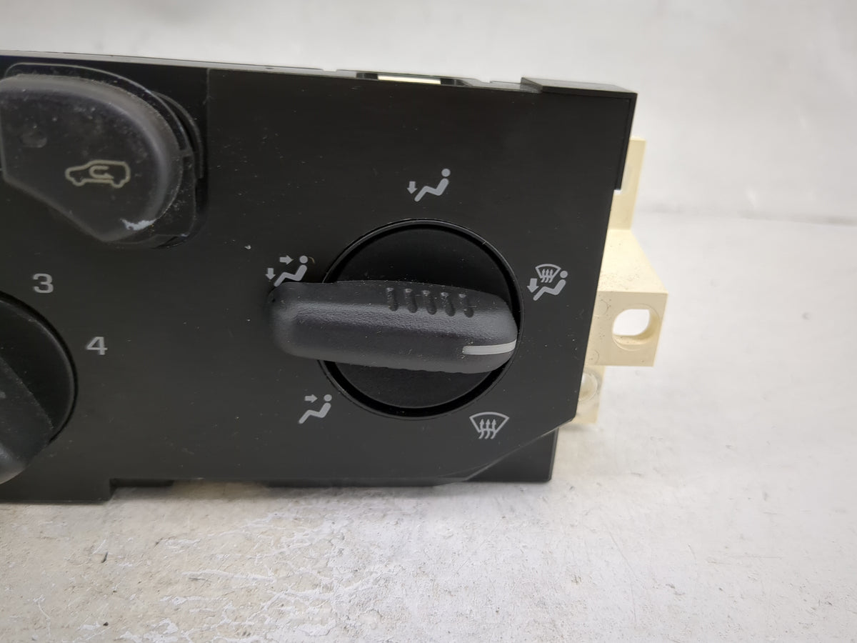 2004-2012 Chevrolet Colorado Climate Control Module Temperature AC/Heater Replacement P/N:15858833 Fits OEM Used Auto Parts 