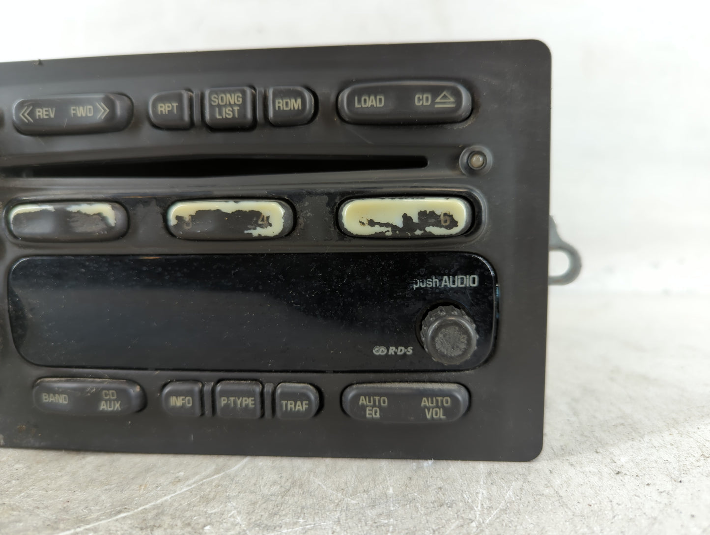 2004-2006 Chevrolet Colorado Radio AM FM Cd Player Receiver Replacement P/N:15196055 Fits Fits 2003 2004 2005 2006 OEM Used 