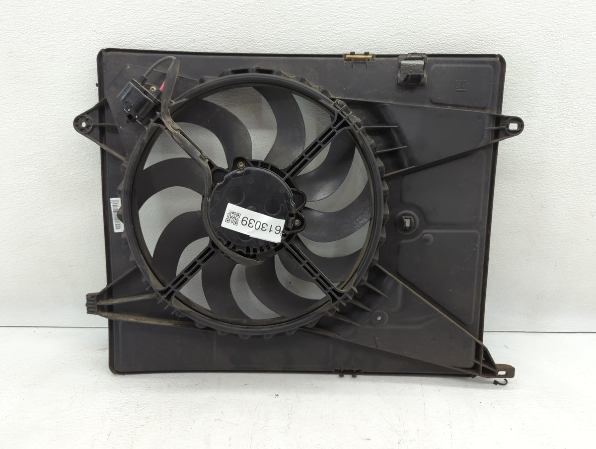 2006 Chevrolet Corsa Left Radiator Fan Motor Assembly Black - Oemusedautoparts1.com