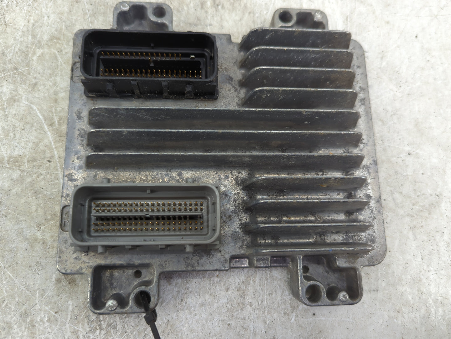 2006-2007 Chevrolet Corvette PCM Engine Control Computer ECU ECM PCU OEM P/N:12609098 Fits Fits 2006 2007 2008 OEM Used Auto