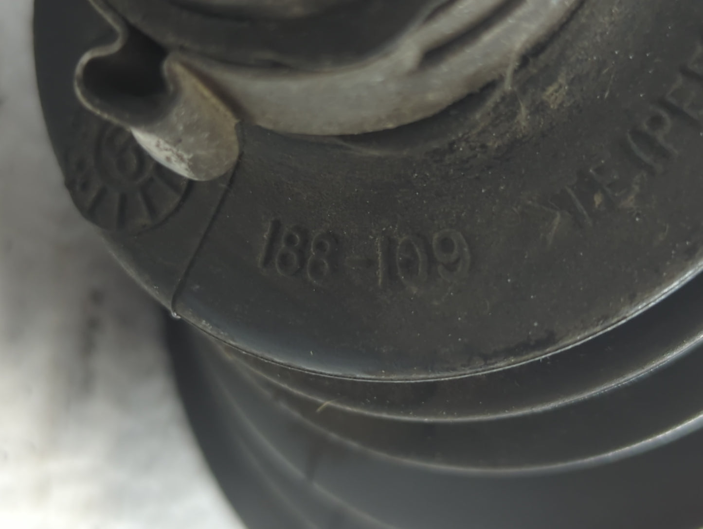 2006-2008 Chevrolet Corvette Axle Shaft Front Passenger Cv C/v - Oemusedautoparts1.com