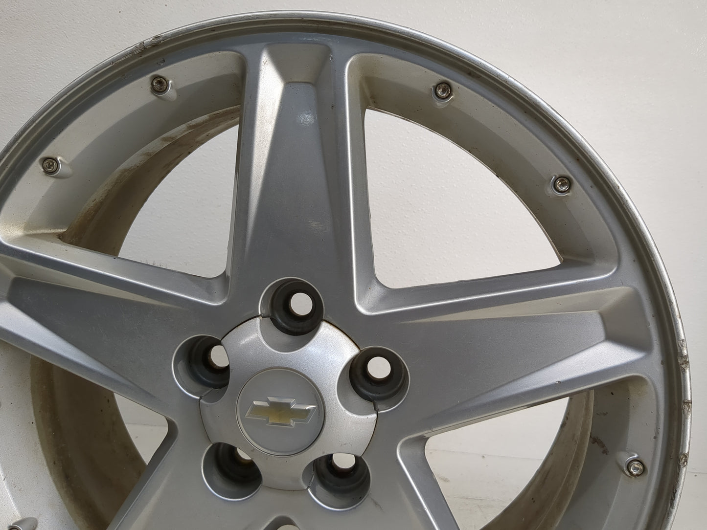 2005-2006 Chevrolet Equinox Oem Wheel Rim - Oemusedautoparts1.com