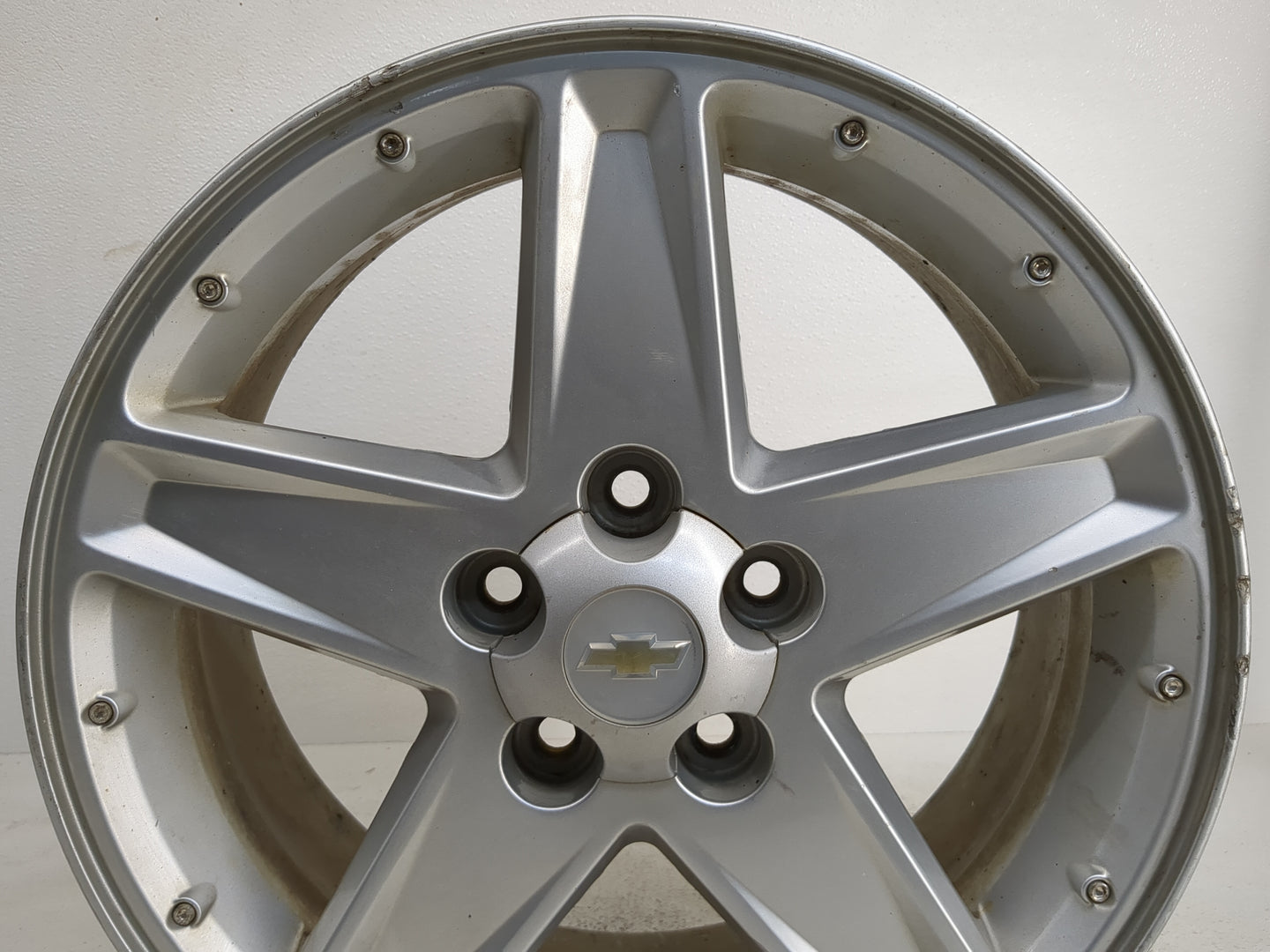 2005-2006 Chevrolet Equinox Oem Wheel Rim - Oemusedautoparts1.com