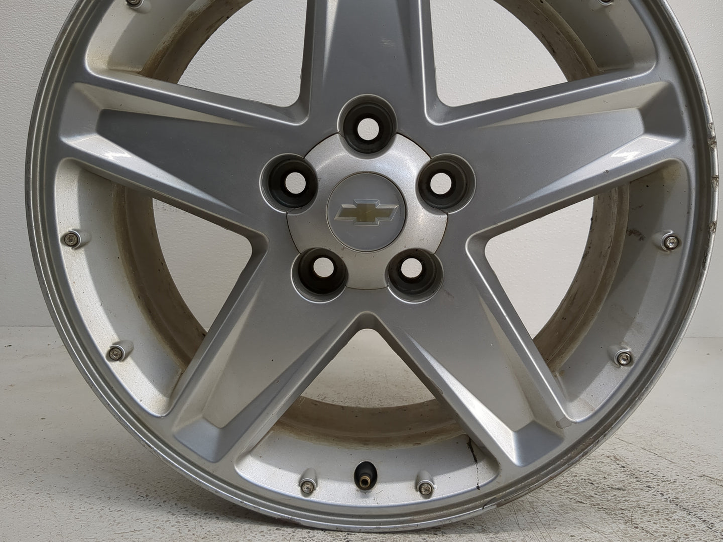 2005-2006 Chevrolet Equinox Oem Wheel Rim - Oemusedautoparts1.com