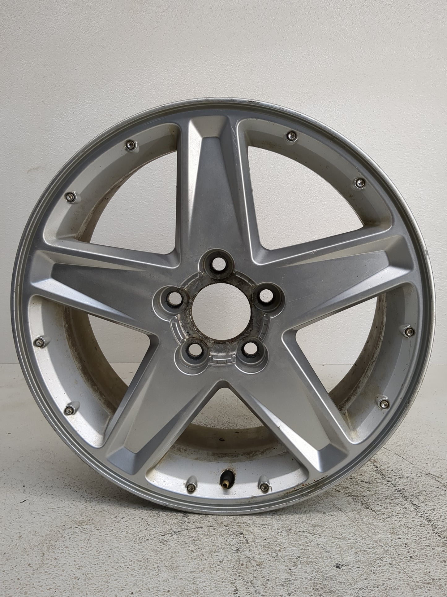 2005-2006 Chevrolet Equinox Oem Wheel Rim - Oemusedautoparts1.com