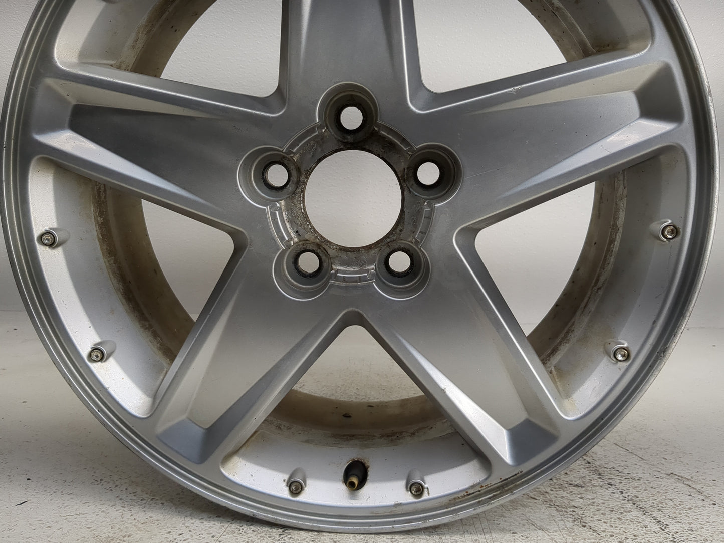 2005-2006 Chevrolet Equinox Oem Wheel Rim - Oemusedautoparts1.com