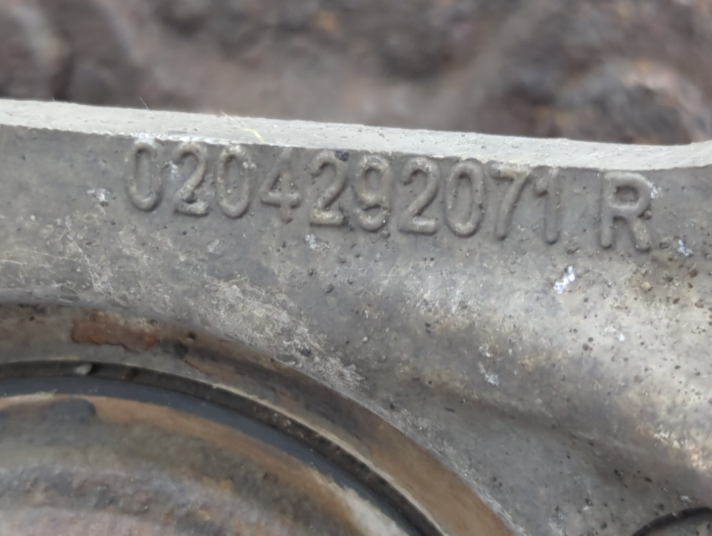 2005-2006 Chevrolet Equinox Passenger Front Spindle Knuckle Oem - Oemusedautoparts1.com