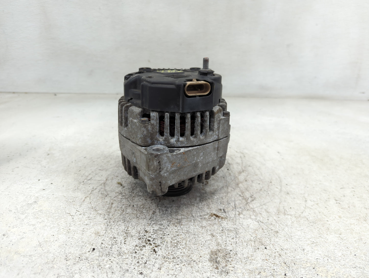 2005-2006 Chevrolet Equinox Alternator Replacement Generator Charging Assembly Engine OEM P/N:10396843 Fits Fits 2005 2006 O