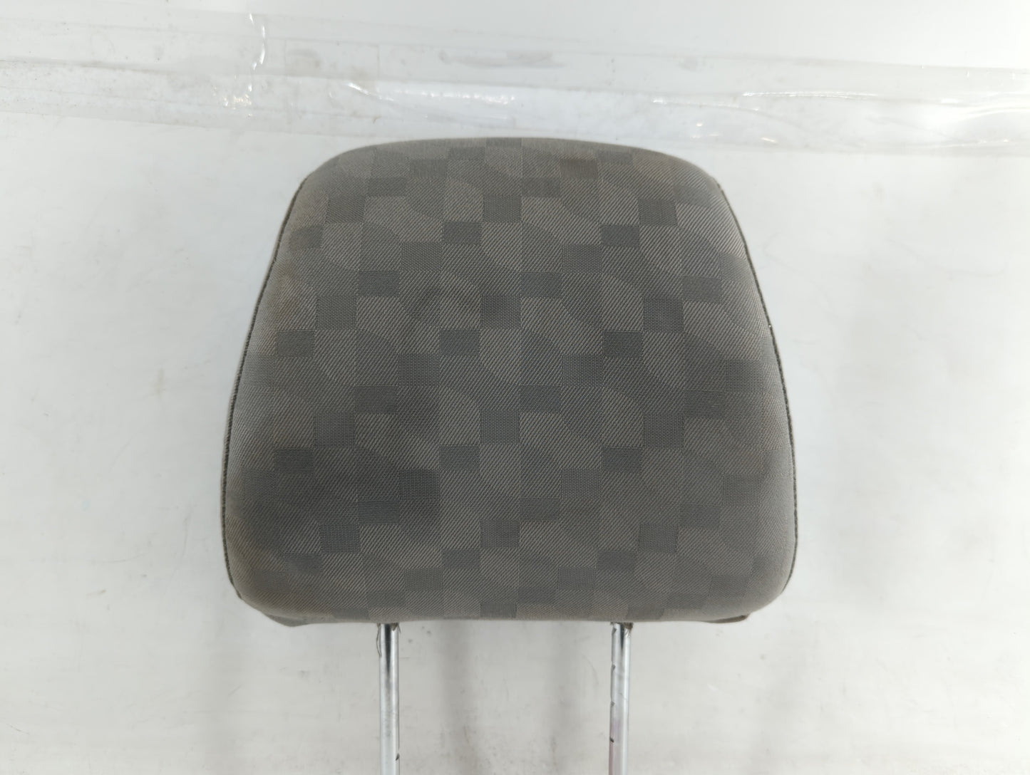 2005-2006 Chevrolet Equinox Headrest Head Rest Front Driver Passenger Seat Fits Fits 2005 2006 OEM Used Auto Parts - Oemused