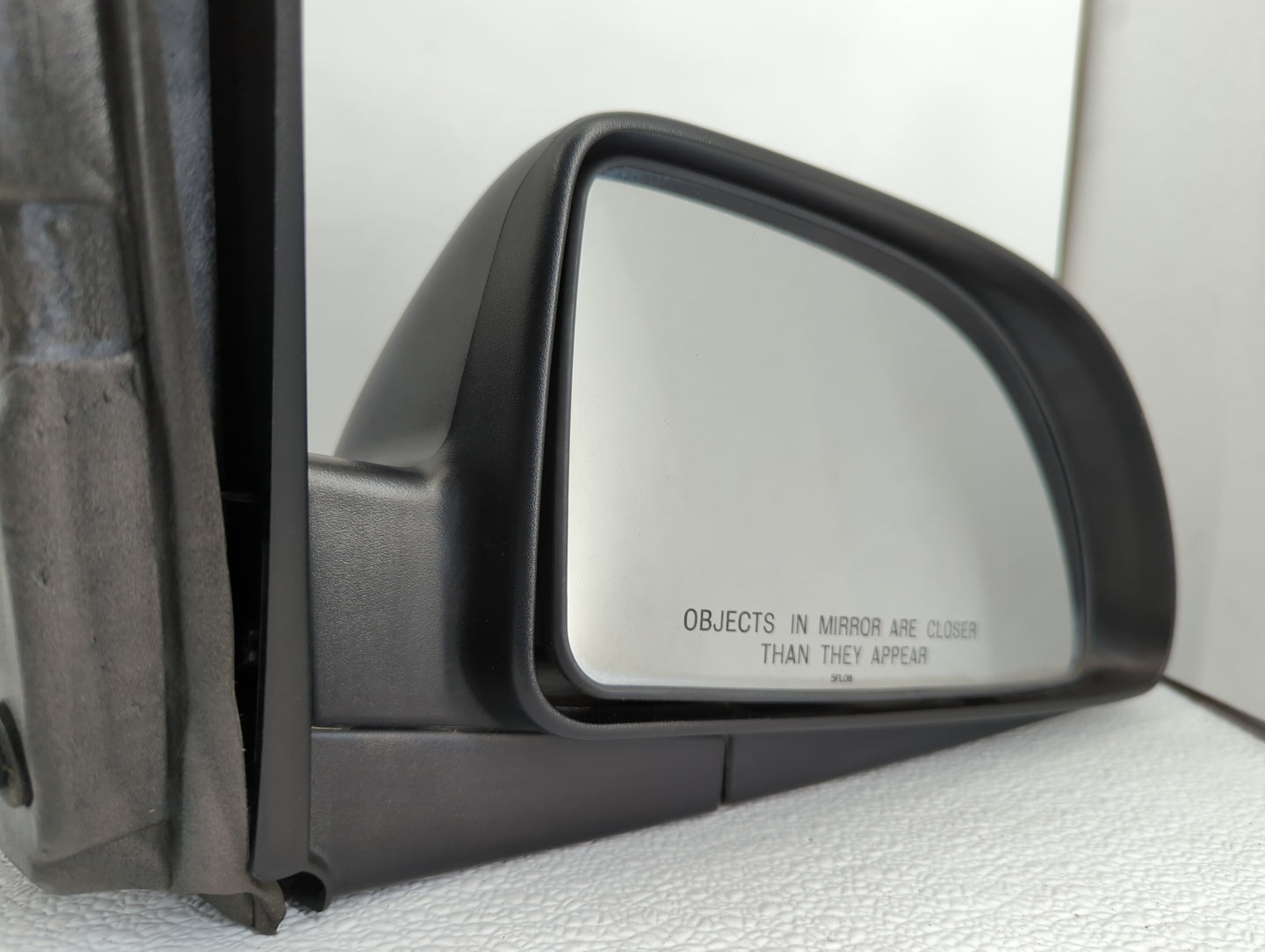 2006-2009 Chevrolet Equinox Passenger Side View Mirror - Right Door Mirror OEM Used - Oemusedautoparts1.com