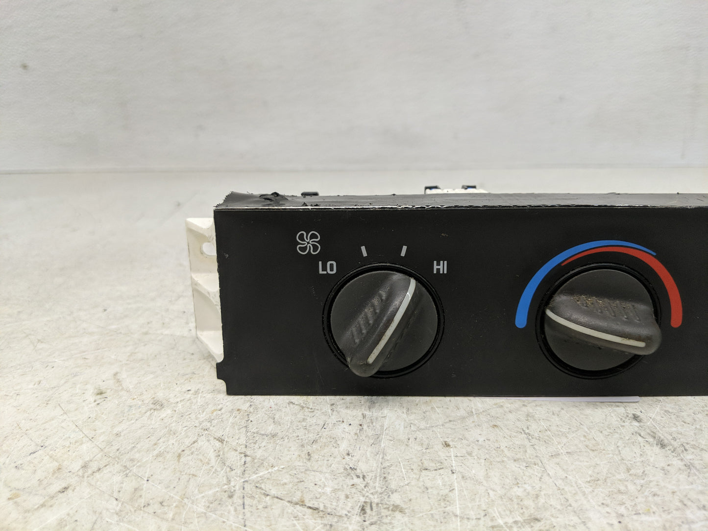 2001-2007 Chevrolet Express 1500 Climate Control Module Temperature AC/Heater Replacement P/N:257536286140 Fits OEM Used Aut
