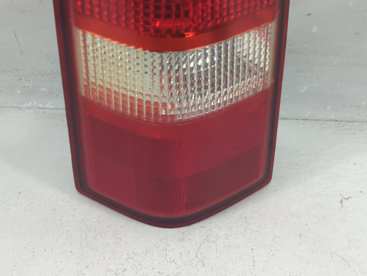 2003-2021 Chevrolet Express 2500 Tail Light Assembly Driver Left OEM P/N:16530413A Fits OEM Used Auto Parts - Oemusedautopar