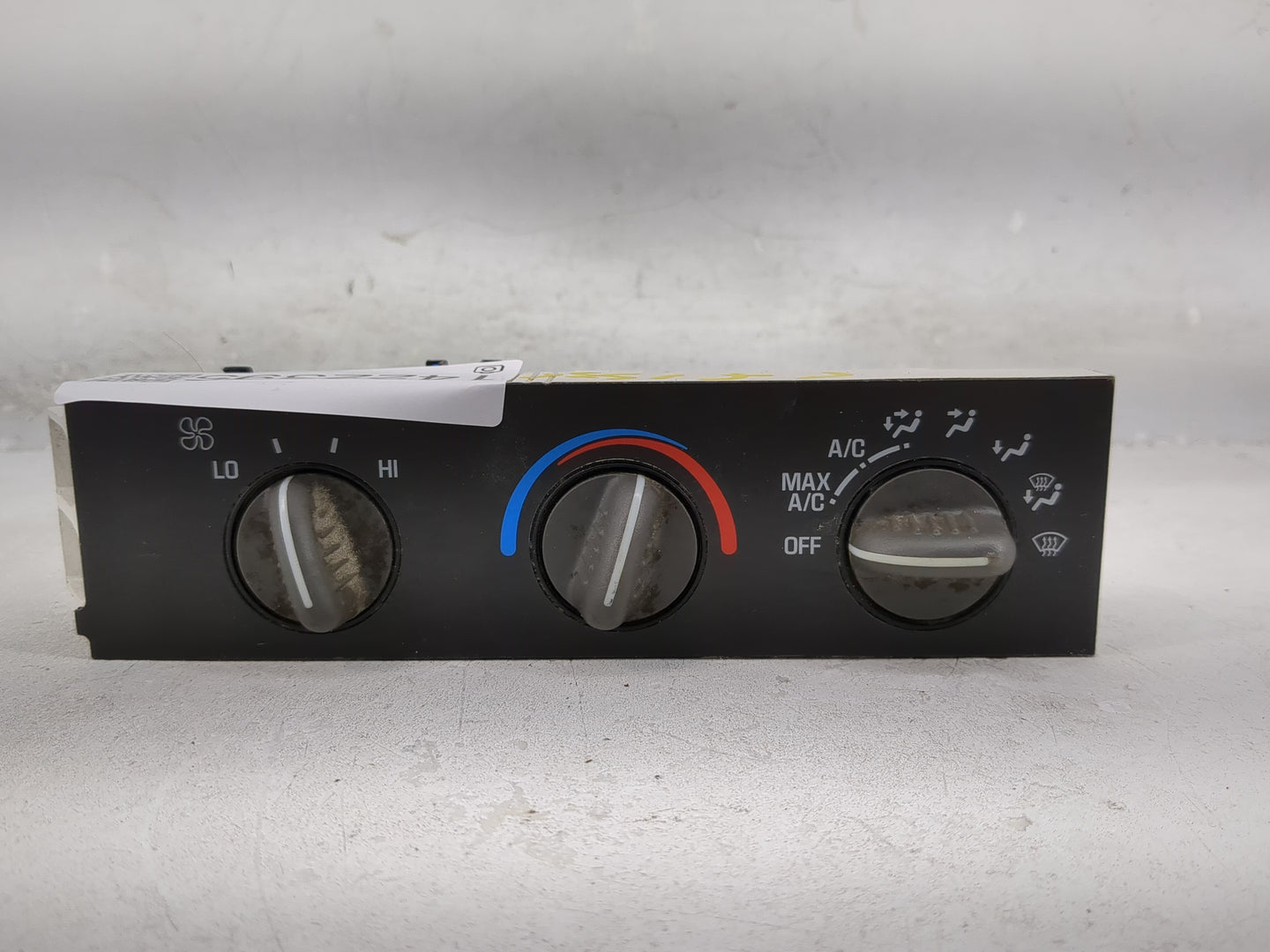 2001-2007 Chevrolet Express 2500 Climate Control Module Temperature AC/Heater Replacement P/N:25753629 16222950 Fits OEM Use