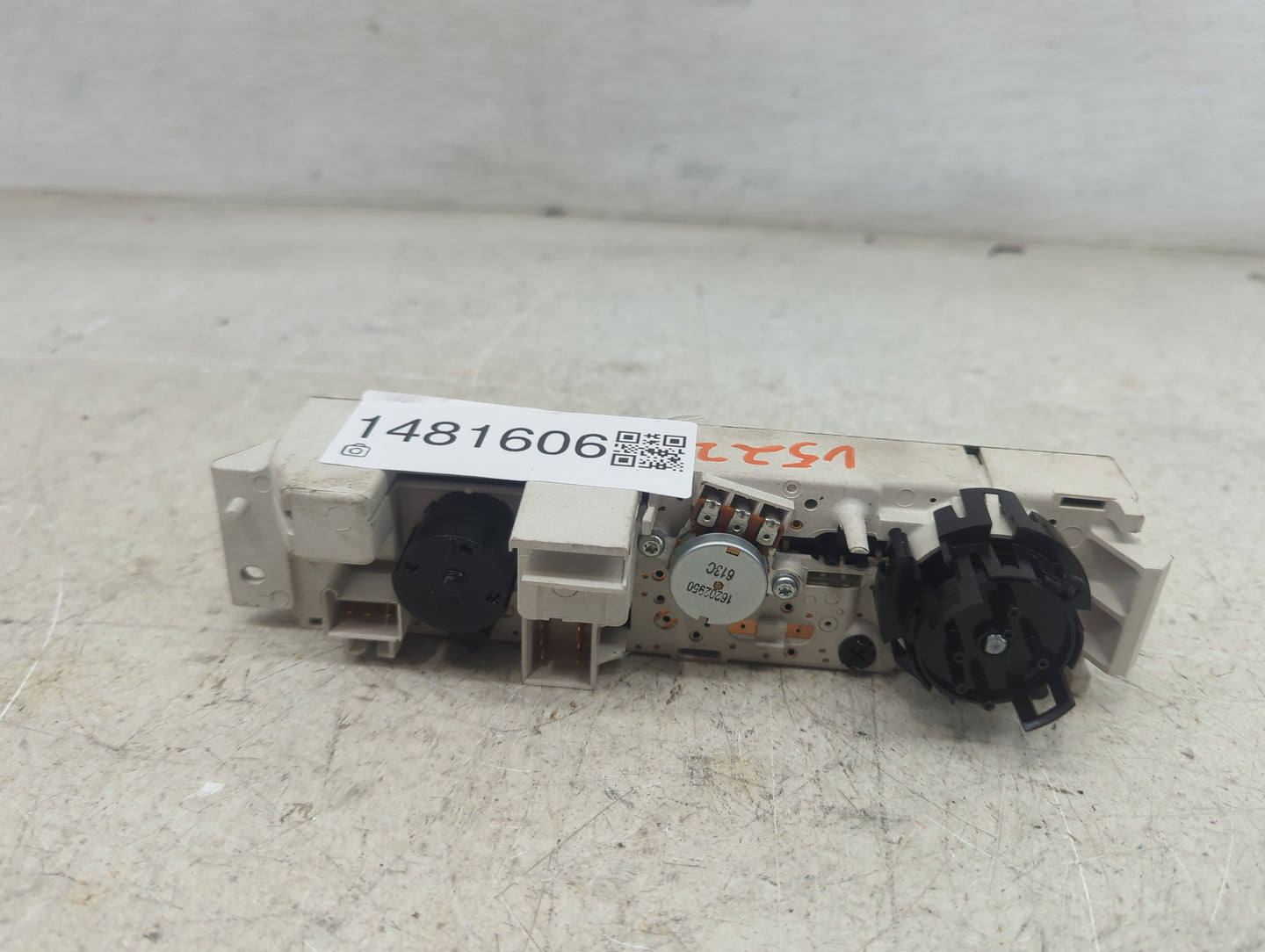 2001-2007 Chevrolet Express 2500 Climate Control Module Temperature AC/Heater Replacement P/N:25753629 Fits OEM Used Auto Pa
