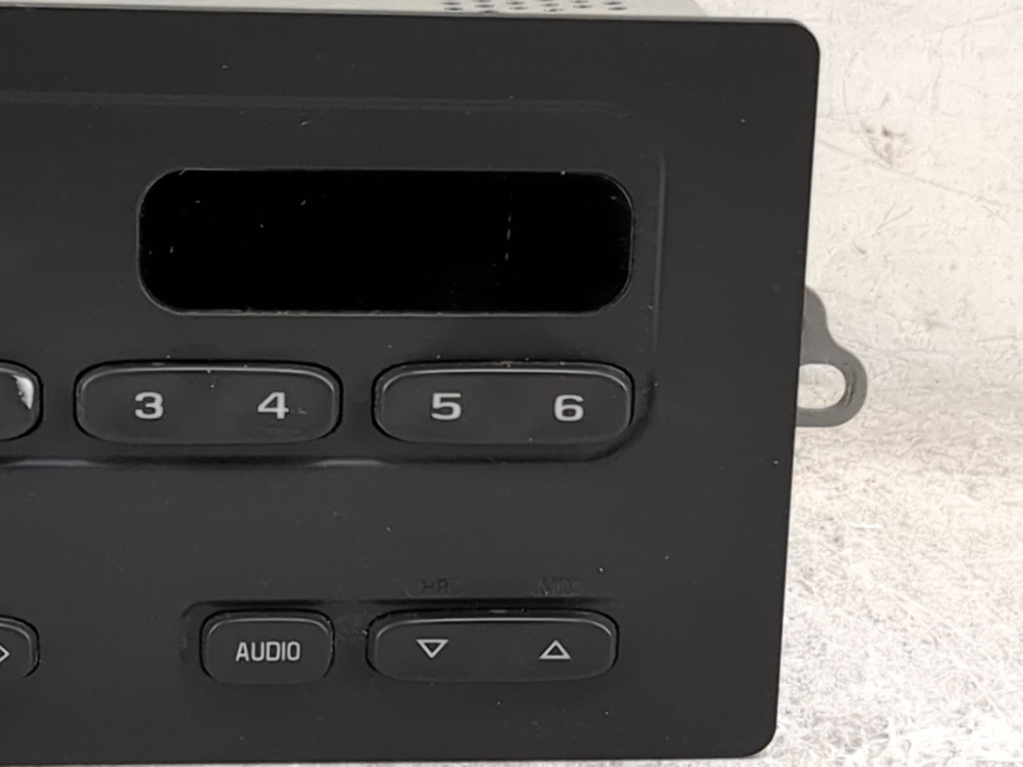 2003-2007 Chevrolet Express 2500 Radio AM FM Cd Player Receiver Replacement P/N:15131157 12241369 Fits OEM Used Auto Parts -