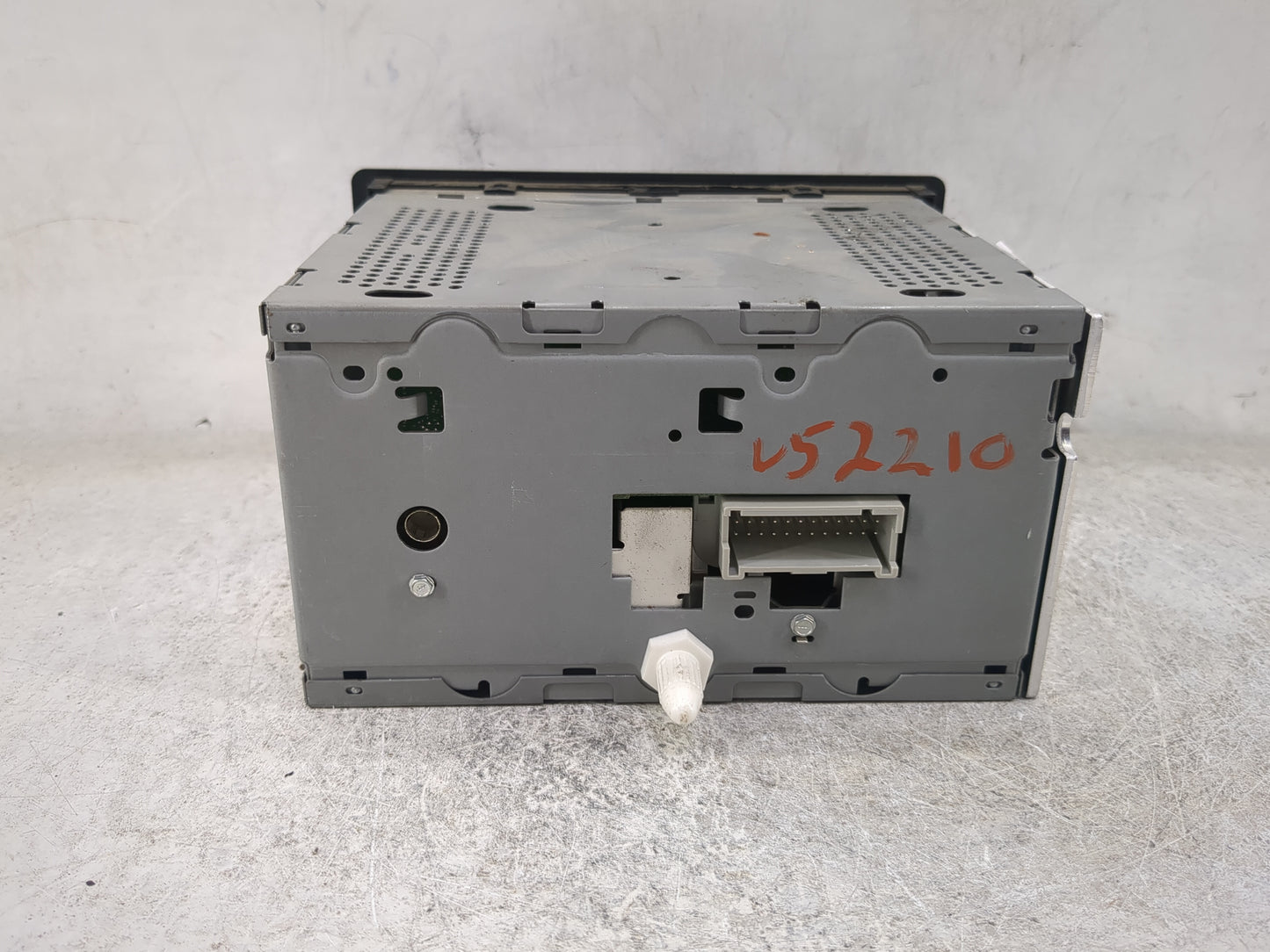2003-2007 Chevrolet Express 2500 Radio AM FM Cd Player Receiver Replacement P/N:15131157 12241369 Fits OEM Used Auto Parts -