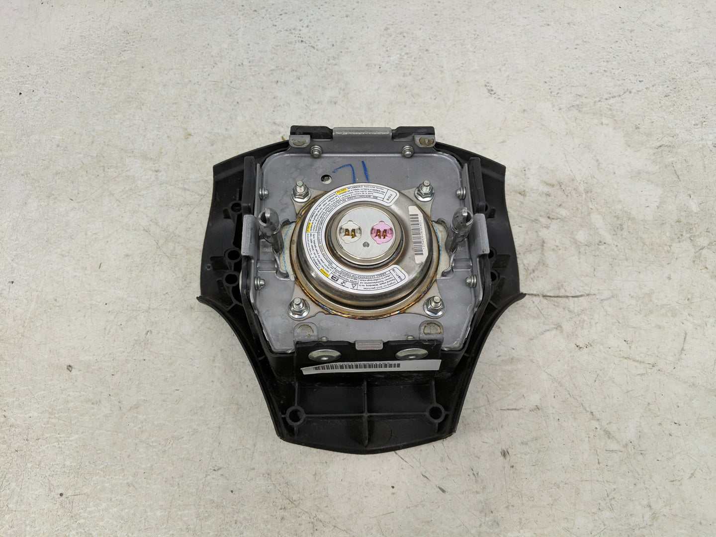 2006-2011 Chevrolet Hhr Air Bag Driver Left Steering Wheel Mounted - Oemusedautoparts1.com