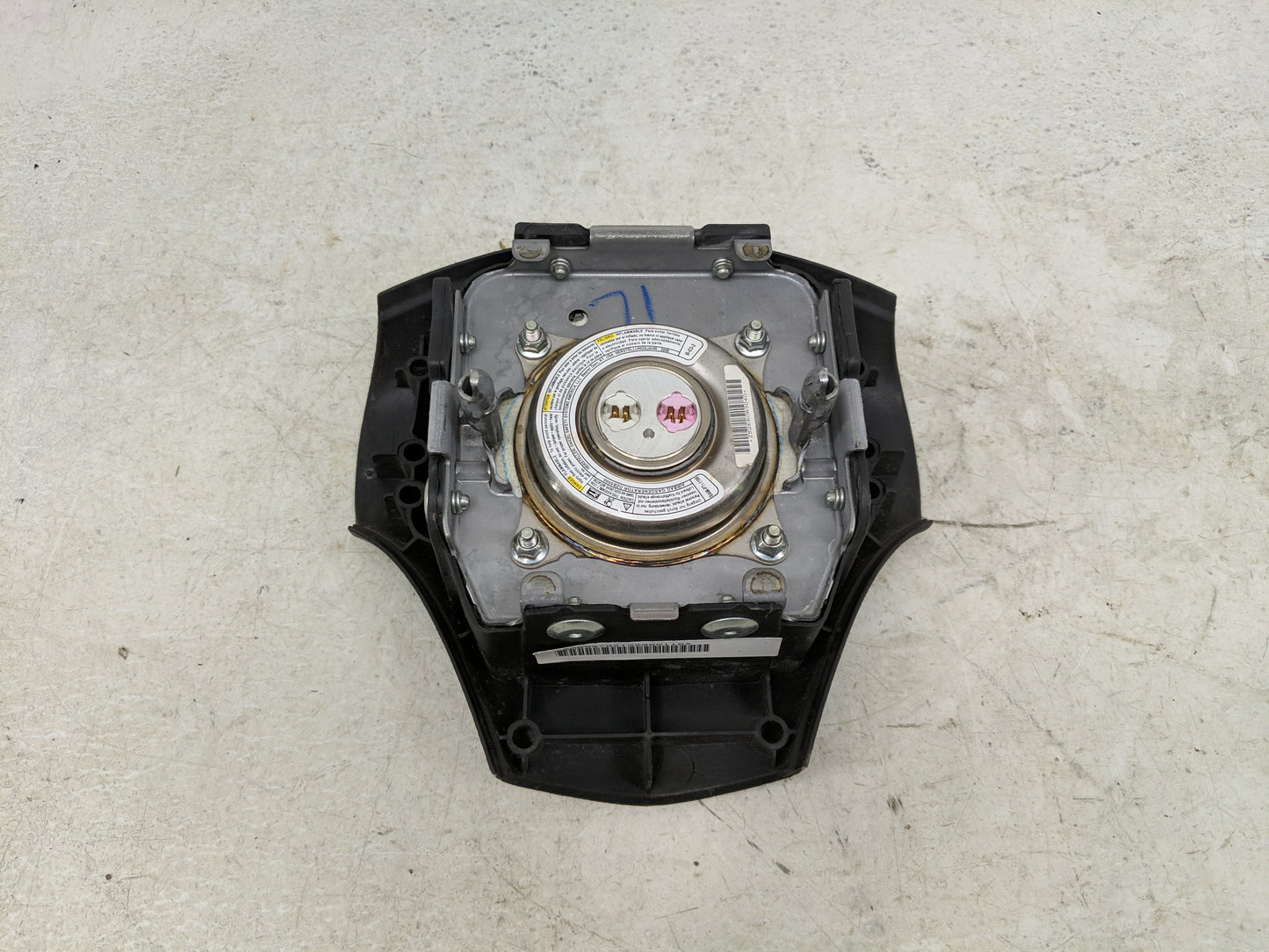 2006-2011 Chevrolet Hhr Air Bag Driver Left Steering Wheel Mounted - Oemusedautoparts1.com